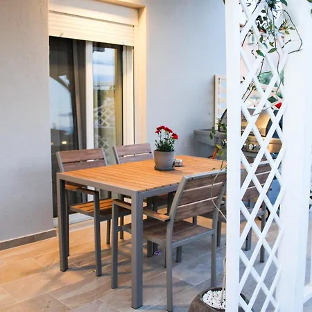 Comfy * ניקיטי